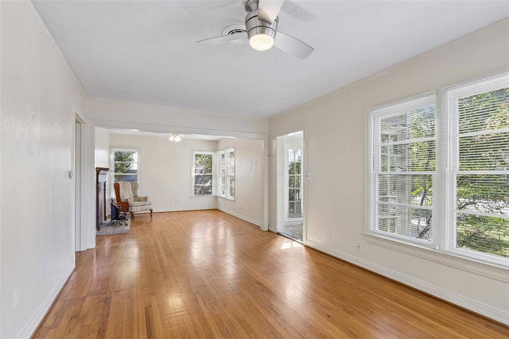 4286 S Cresthaven Road, Dallas, TX 75209 4286 S Cresthaven Road, Dallas, TX 75209
