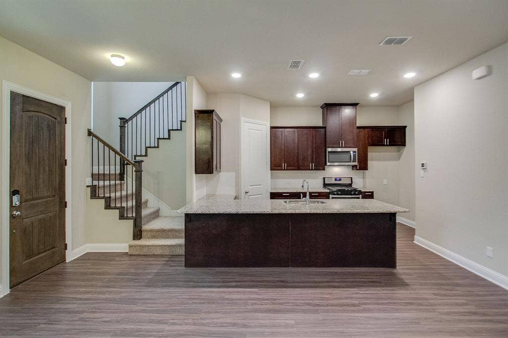 2209 Pinnacle Lane, Flower Mound, TX 75028
