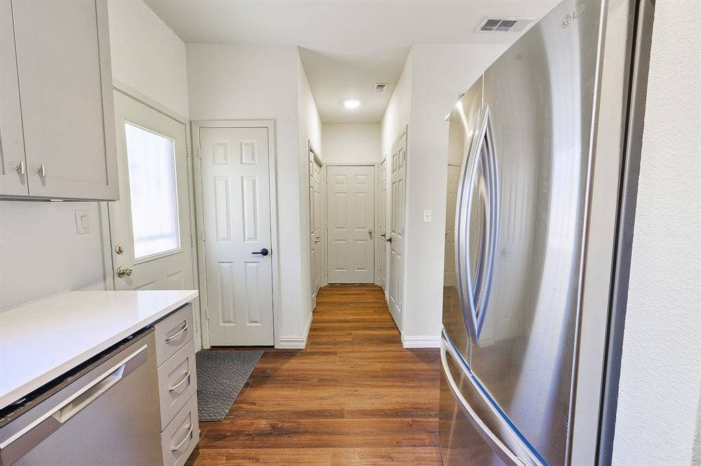 1332 Grigsby Avenue, Dallas, TX 75204 1332 Grigsby Avenue, Dallas, TX 75204
