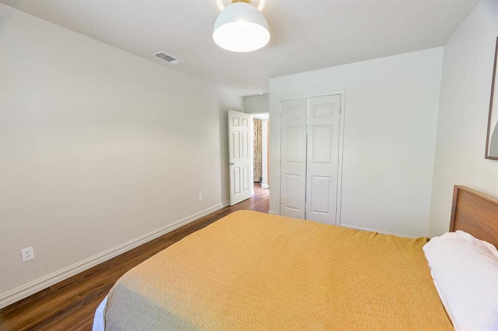 1332 Grigsby Avenue, Dallas, TX 75204 1332 Grigsby Avenue, Dallas, TX 75204