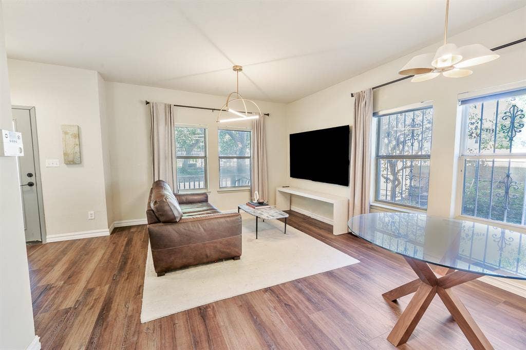 1332 Grigsby Avenue, Dallas, TX 75204 1332 Grigsby Avenue, Dallas, TX 75204