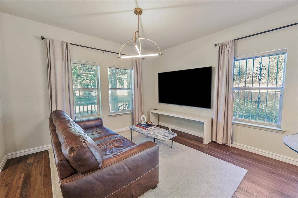 1332 Grigsby Avenue, Dallas, TX 75204 1332 Grigsby Avenue, Dallas, TX 75204