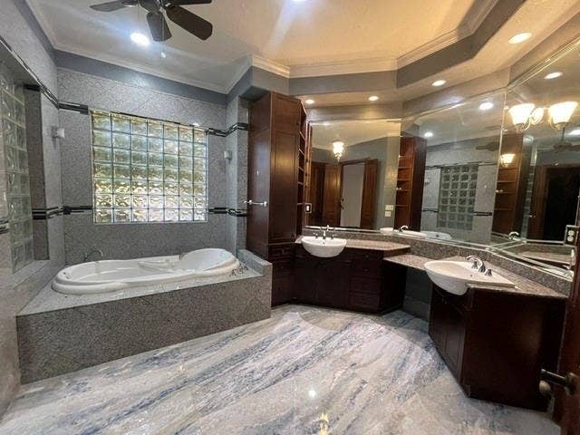 12629 Epps Field Road, Farmers Branch, TX 75234 Master Bathroom