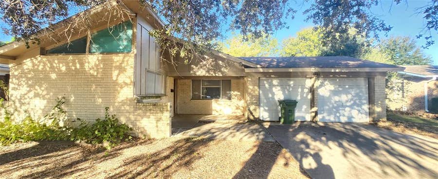 Property photo for 1241 Valentine Street, Hurst, TX