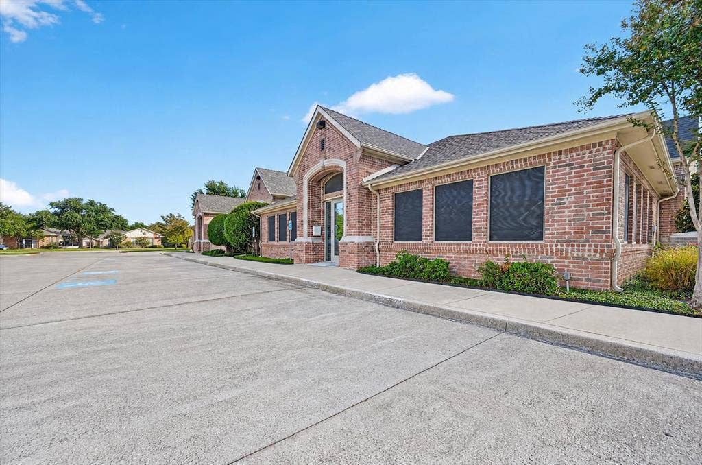 5208 Village Creek, #102, Plano, TX 75093 5208 Village Creek, #102, Plano, TX 75093