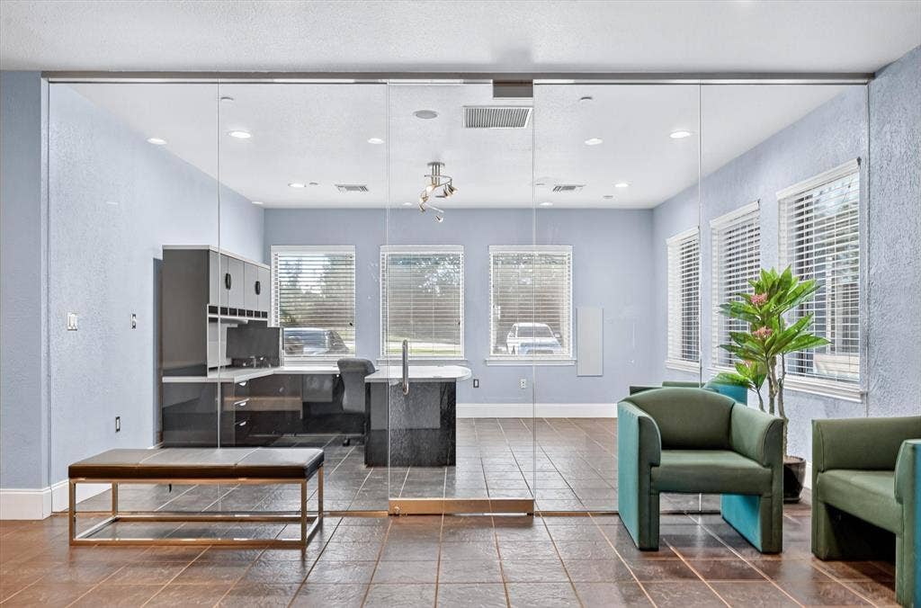 5208 Village Creek, #102, Plano, TX 75093 5208 Village Creek, #102, Plano, TX 75093