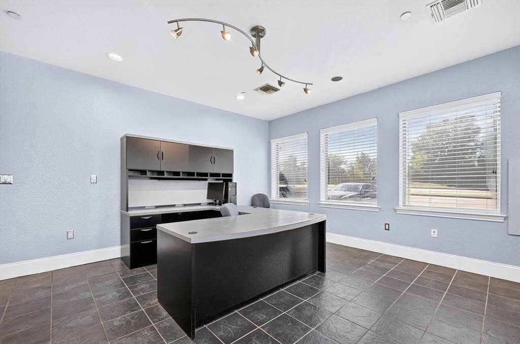 5208 Village Creek, #102, Plano, TX 75093 5208 Village Creek, #102, Plano, TX 75093