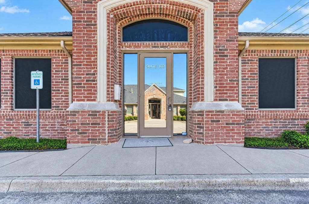 5208 Village Creek, #102, Plano, TX 75093 5208 Village Creek, #102, Plano, TX 75093