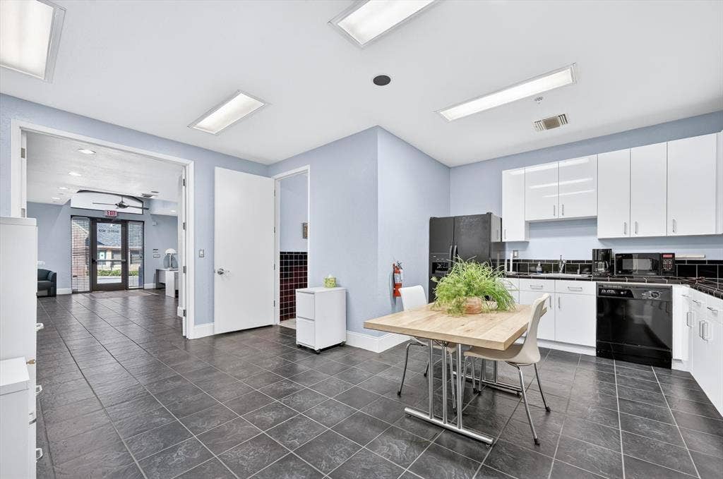 5208 Village Creek, #102, Plano, TX 75093 5208 Village Creek, #102, Plano, TX 75093