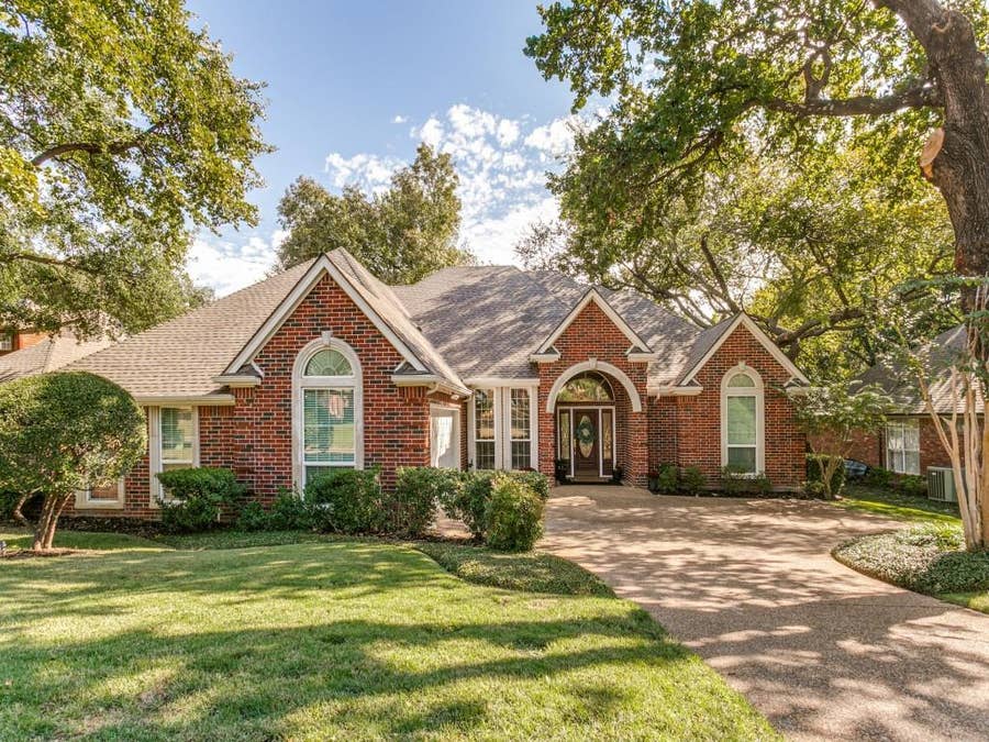 Property photo for 2008 Winding Creek Boulevard, Flower Mound, TX