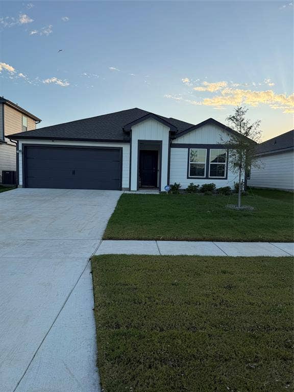 Property photo for 607 Bluejack Drive, Royse City, TX