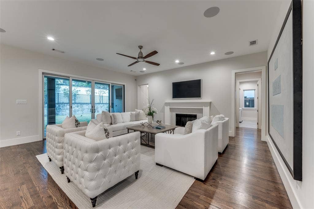 6655 Avian Drive, Dallas, TX 75230