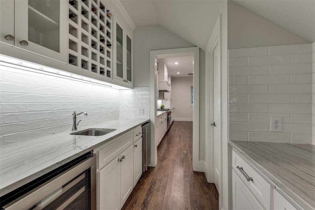 6655 Avian Drive, Dallas, TX 75230