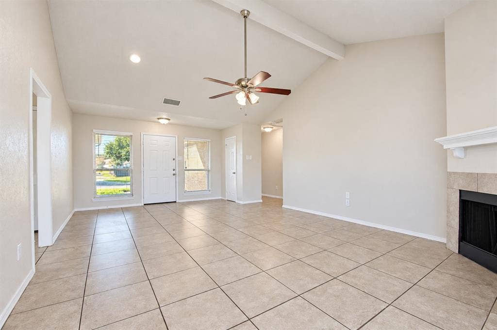 3018 Meadow Creek Court, Grand Prairie, TX 75052 3018 Meadow Creek Court, Grand Prairie, TX 75052