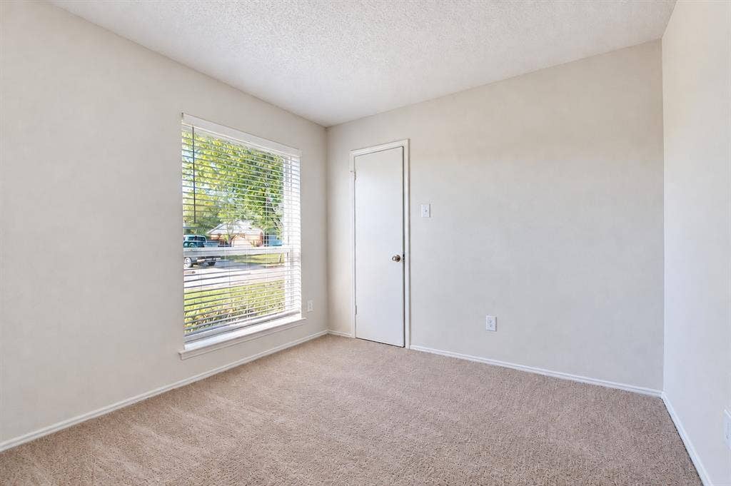 3018 Meadow Creek Court, Grand Prairie, TX 75052 3018 Meadow Creek Court, Grand Prairie, TX 75052