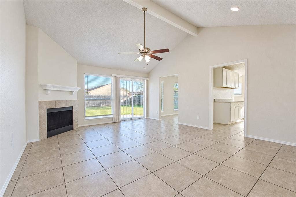 3018 Meadow Creek Court, Grand Prairie, TX 75052 3018 Meadow Creek Court, Grand Prairie, TX 75052
