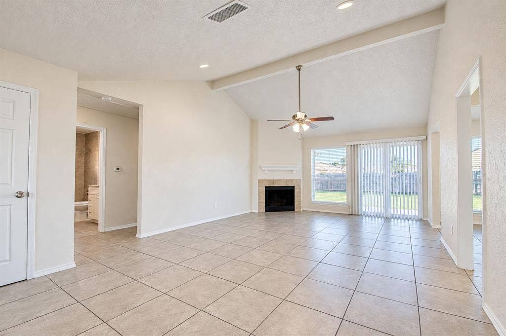 3018 Meadow Creek Court, Grand Prairie, TX 75052 3018 Meadow Creek Court, Grand Prairie, TX 75052