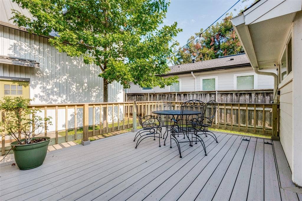 2515 Abrams Road, Dallas, TX 75214 2515 Abrams Road, Dallas, TX 75214