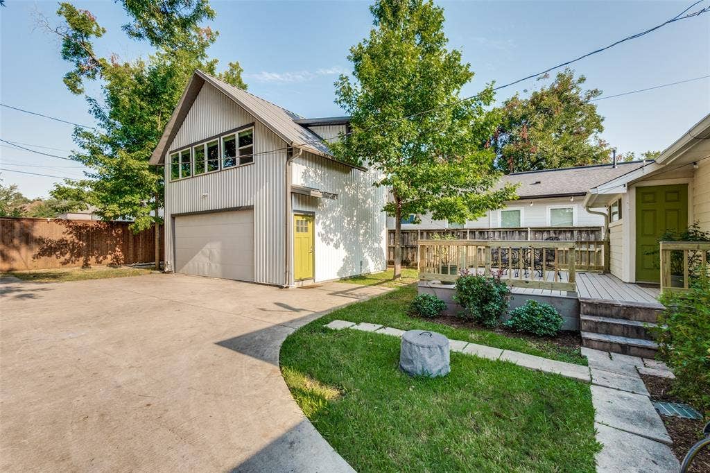 2515 Abrams Road, Dallas, TX 75214 2515 Abrams Road, Dallas, TX 75214