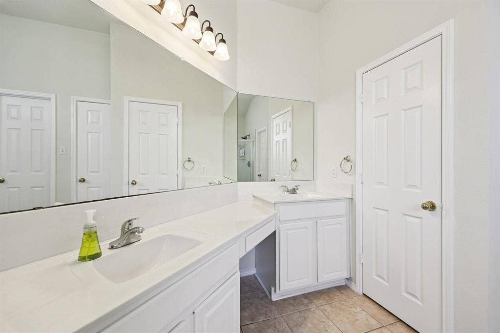 524 Jasmine Drive, Murphy, TX 75094 524 Jasmine Drive, Murphy, TX 75094