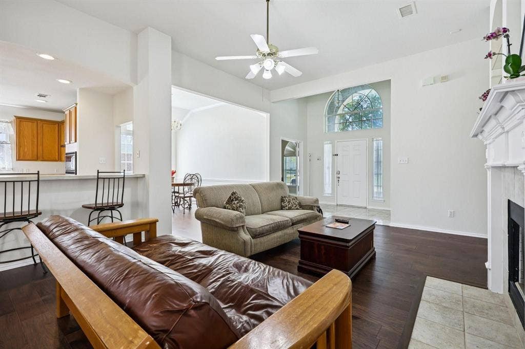 524 Jasmine Drive, Murphy, TX 75094 524 Jasmine Drive, Murphy, TX 75094