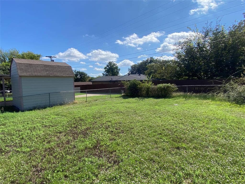 308 Valleyglen Drive, DeSoto, TX 75115 308 Valleyglen Drive, DeSoto, TX 75115