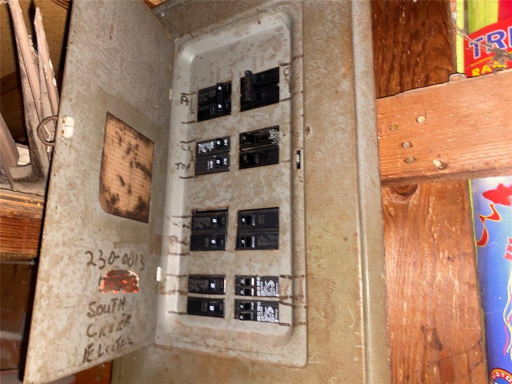 308 Valleyglen Drive, DeSoto, TX 75115 308 Valleyglen Drive, DeSoto, TX 75115