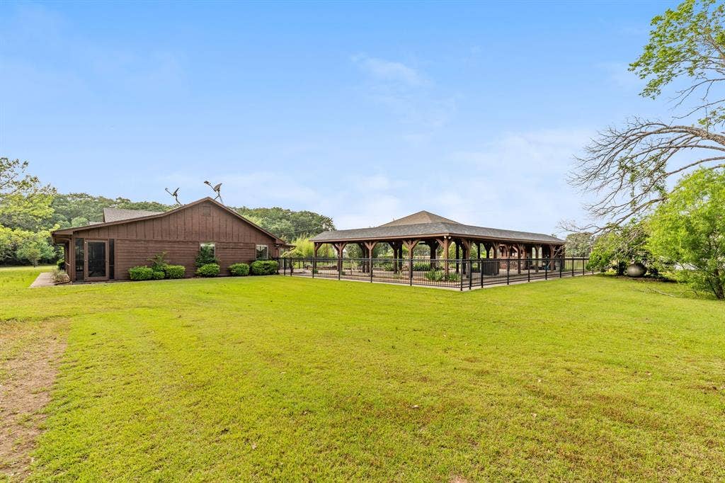 1604 Hollow Way Lane, Quinlan, TX 75474 1604 Hollow Way Lane, Quinlan, TX 75474