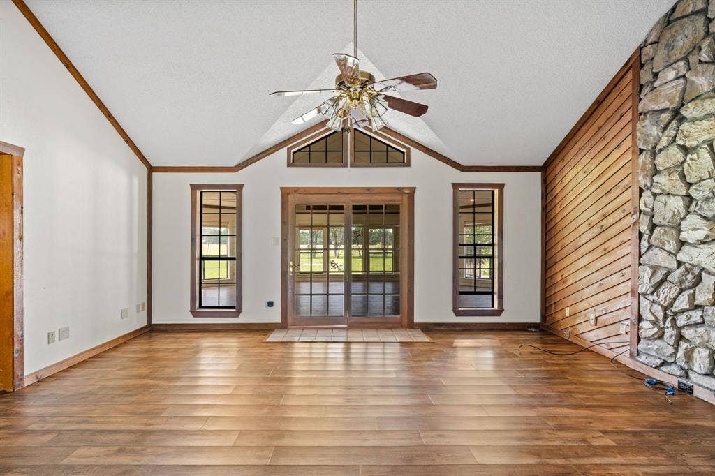 1604 Hollow Way Lane, Quinlan, TX 75474 1604 Hollow Way Lane, Quinlan, TX 75474