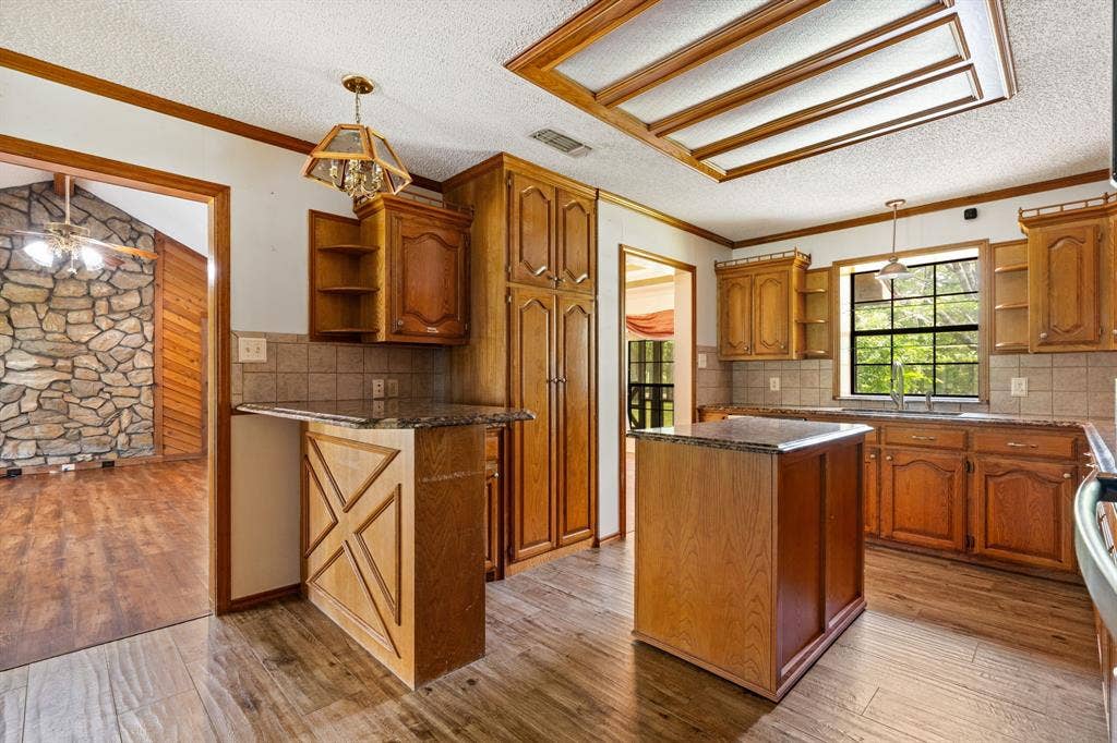 1604 Hollow Way Lane, Quinlan, TX 75474 1604 Hollow Way Lane, Quinlan, TX 75474