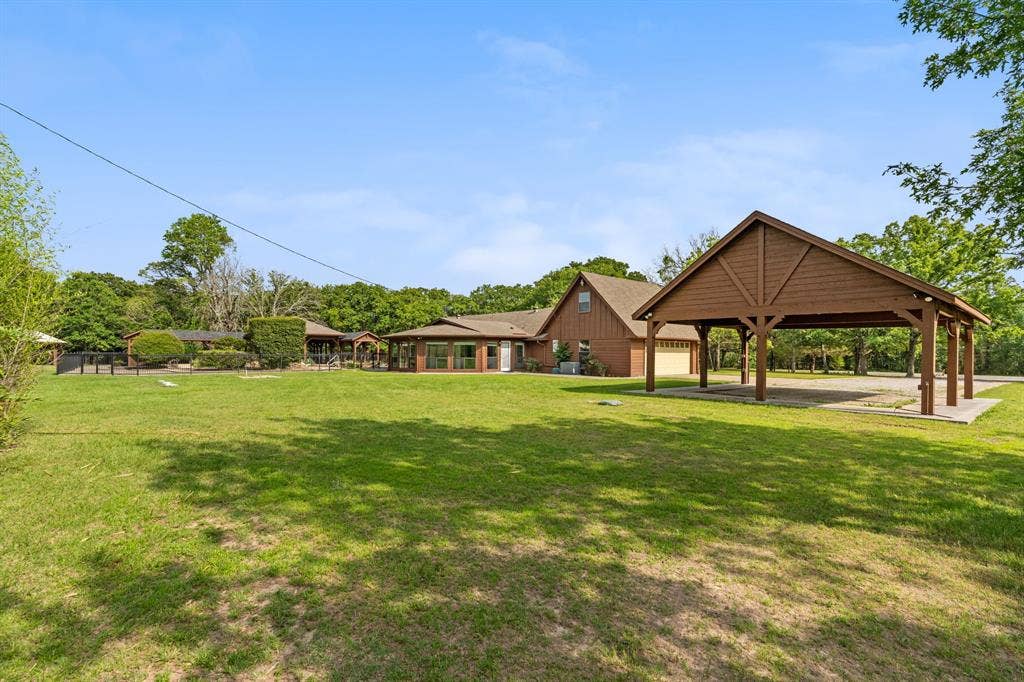 1604 Hollow Way Lane, Quinlan, TX 75474 1604 Hollow Way Lane, Quinlan, TX 75474