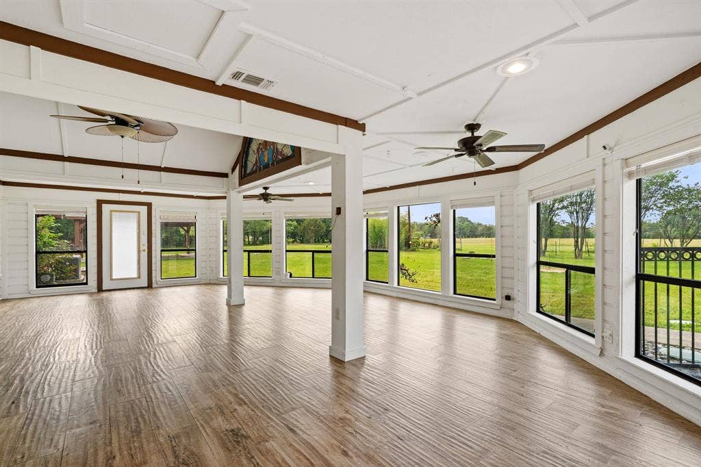 1604 Hollow Way Lane, Quinlan, TX 75474 1604 Hollow Way Lane, Quinlan, TX 75474