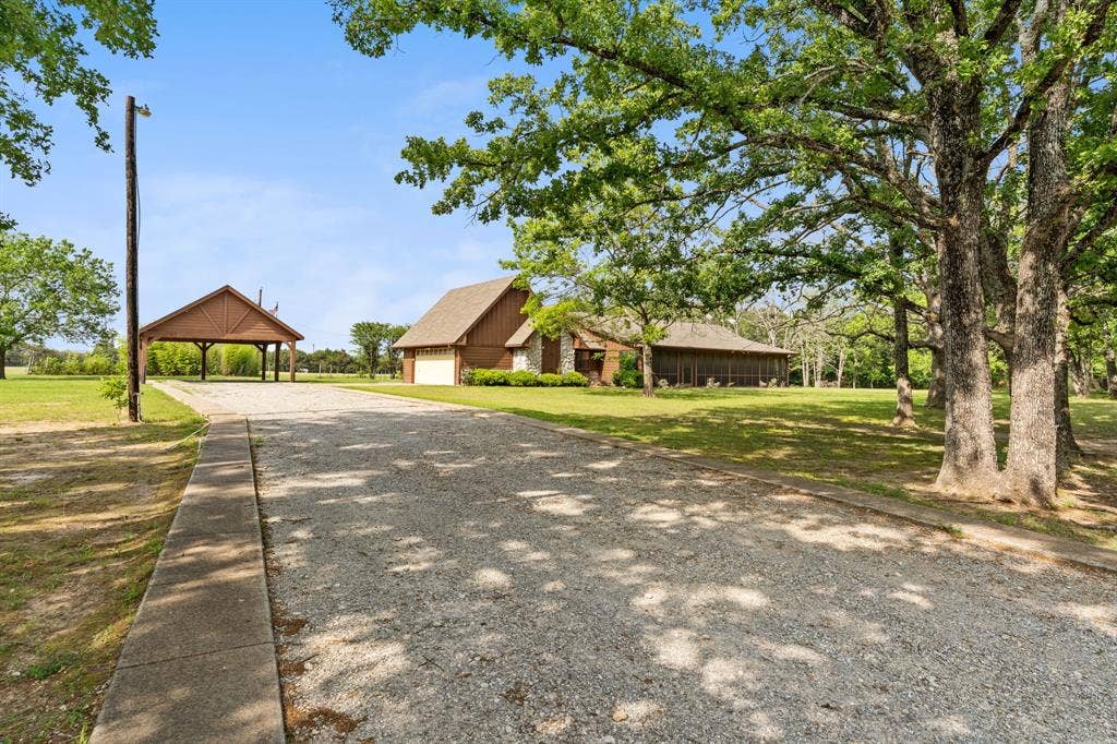 1604 Hollow Way Lane, Quinlan, TX 75474 1604 Hollow Way Lane, Quinlan, TX 75474