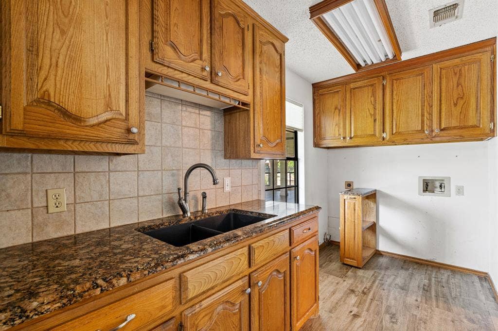 1604 Hollow Way Lane, Quinlan, TX 75474 1604 Hollow Way Lane, Quinlan, TX 75474