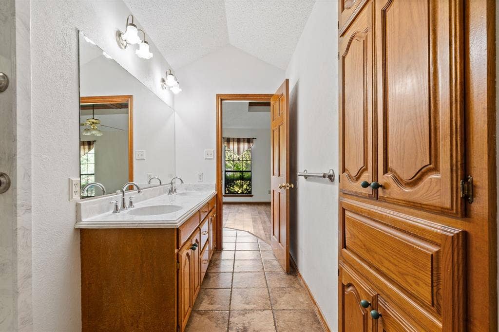 1604 Hollow Way Lane, Quinlan, TX 75474 1604 Hollow Way Lane, Quinlan, TX 75474