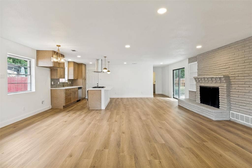 437 Summit Drive, Richardson, TX 75081 437 Summit Drive, Richardson, TX 75081