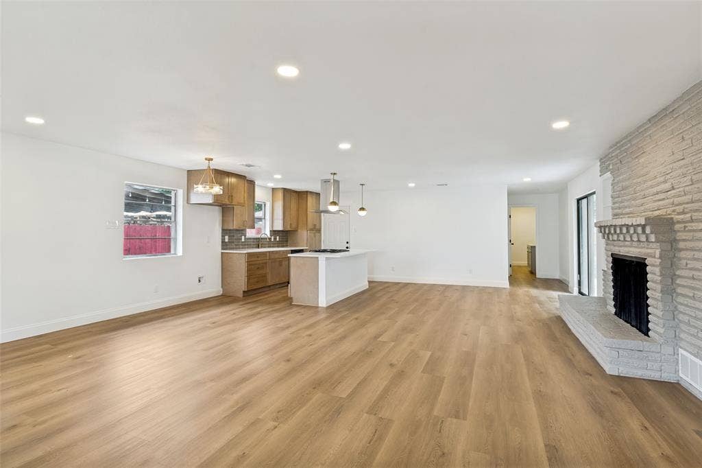437 Summit Drive, Richardson, TX 75081 437 Summit Drive, Richardson, TX 75081