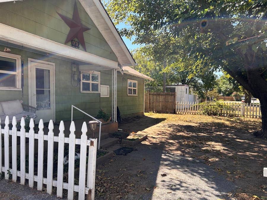 Property photo for 910 Plainview Road, Seymour, TX