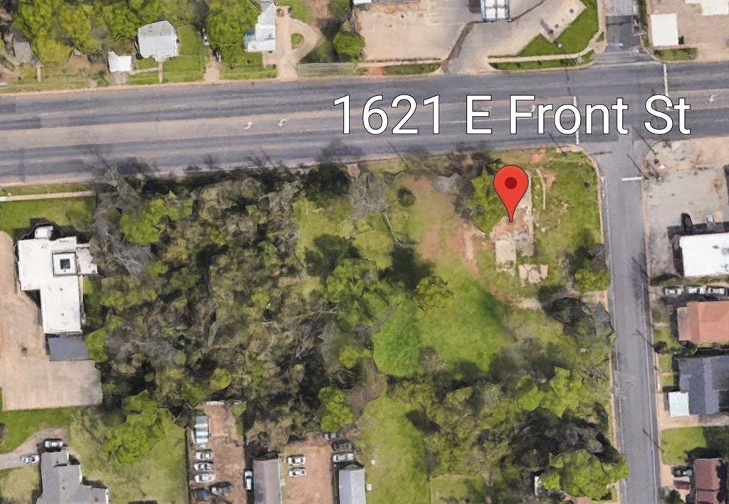 1621 E Front Street, Tyler, TX 75702 Corner parcel featuring mature tree coverage and direct road frontage