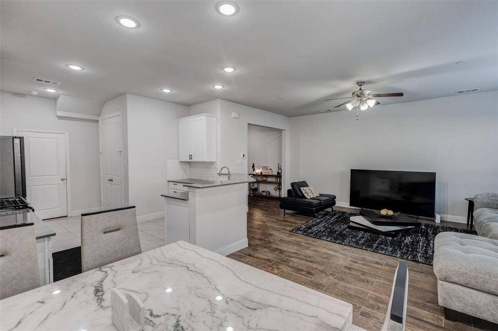 117 Tortugas Drive, Allen, TX 75002 117 Tortugas Drive, Allen, TX 75002