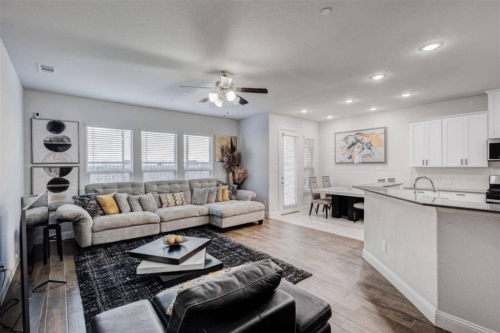 117 Tortugas Drive, Allen, TX 75002 117 Tortugas Drive, Allen, TX 75002