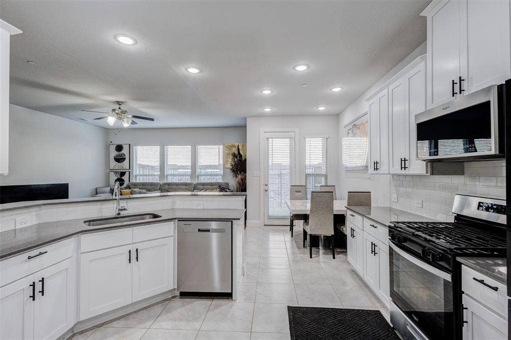 117 Tortugas Drive, Allen, TX 75002 117 Tortugas Drive, Allen, TX 75002