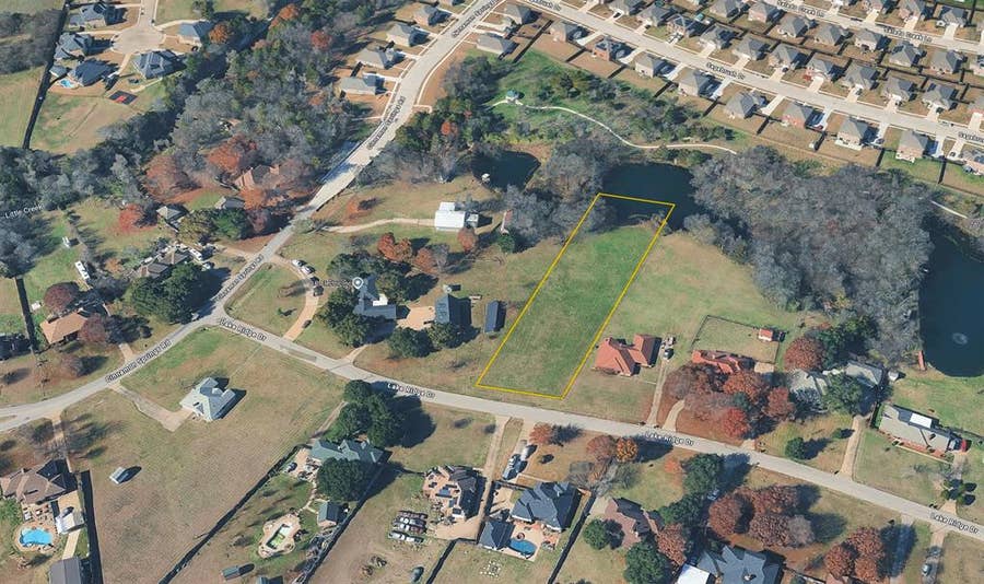 Property photo for 2703 Lake Ridge Road, Glenn Heights, TX