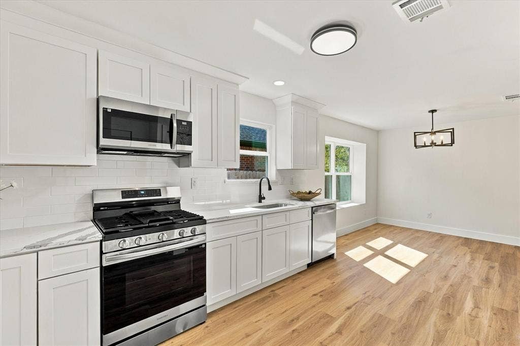 Brand new kitchen!