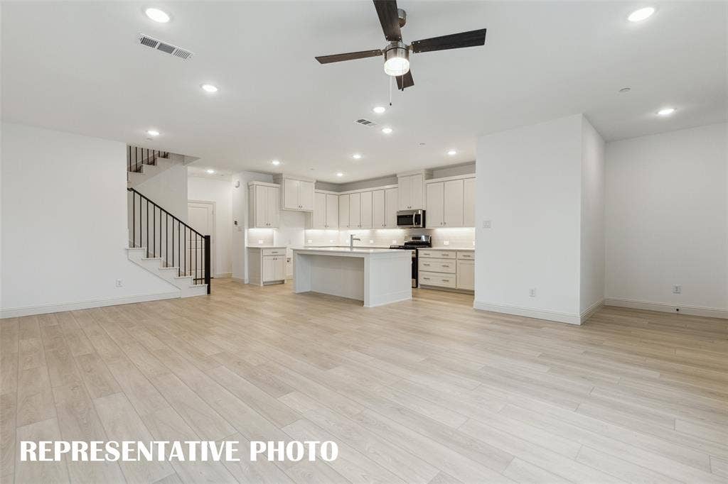 4767 Lunker Street, McKinney, TX 75071 Featuring an open concept floor plan designed with entertaining in mind, you will love this beautiful home! REPRESENTATIVE PHOTO