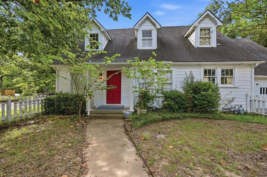 Property photo for 714 E 9th Street, Bonham, TX