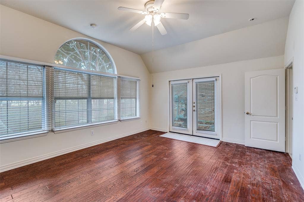 6613 Lynch Lane, Garland, TX 75044 Primary master bedroom