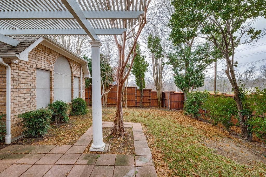 6613 Lynch Lane, Garland, TX 75044 Backyard