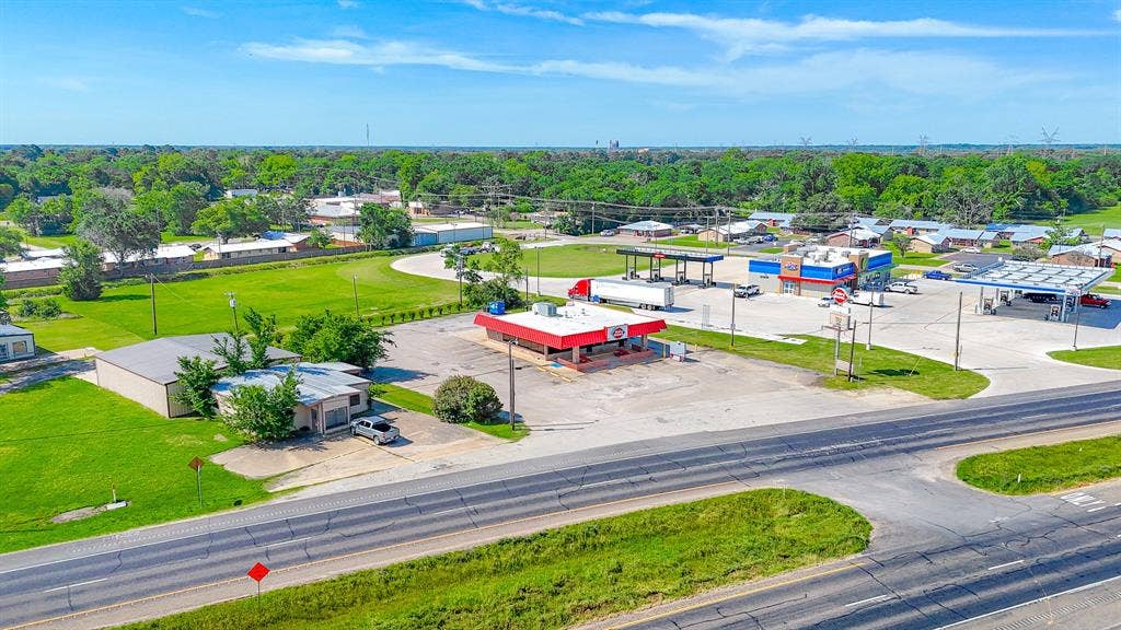 200 St Hwy 31, Trinidad, TX 75758