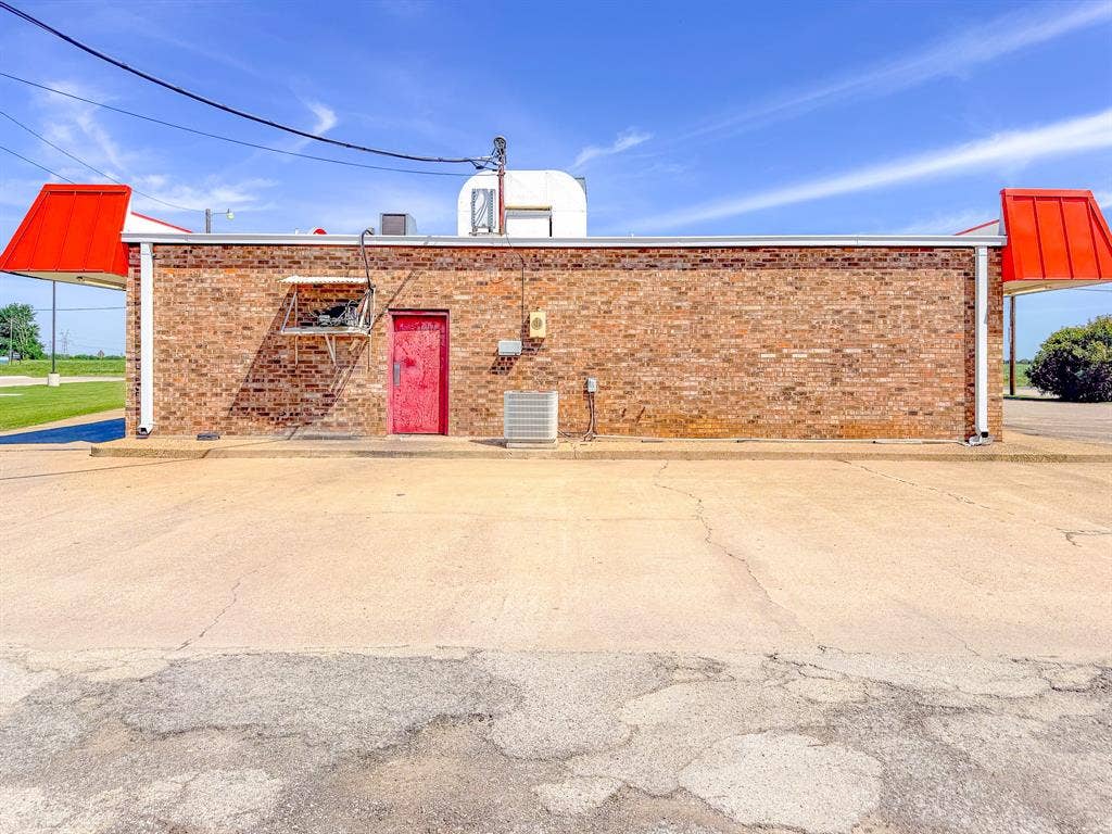 200 St Hwy 31, Trinidad, TX 75758
